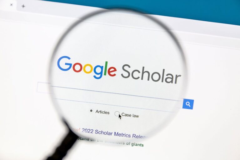 Minim Referensi? Ini 6 Cara Menggunakan Google Scholar untuk Menyusun Skripsi